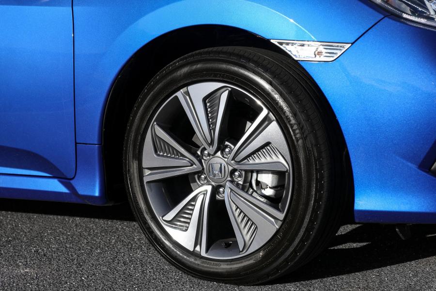 Колеса Honda Civic VTi-L Sedan (FC) 2019 года  (AU) (фото 23 из 37)